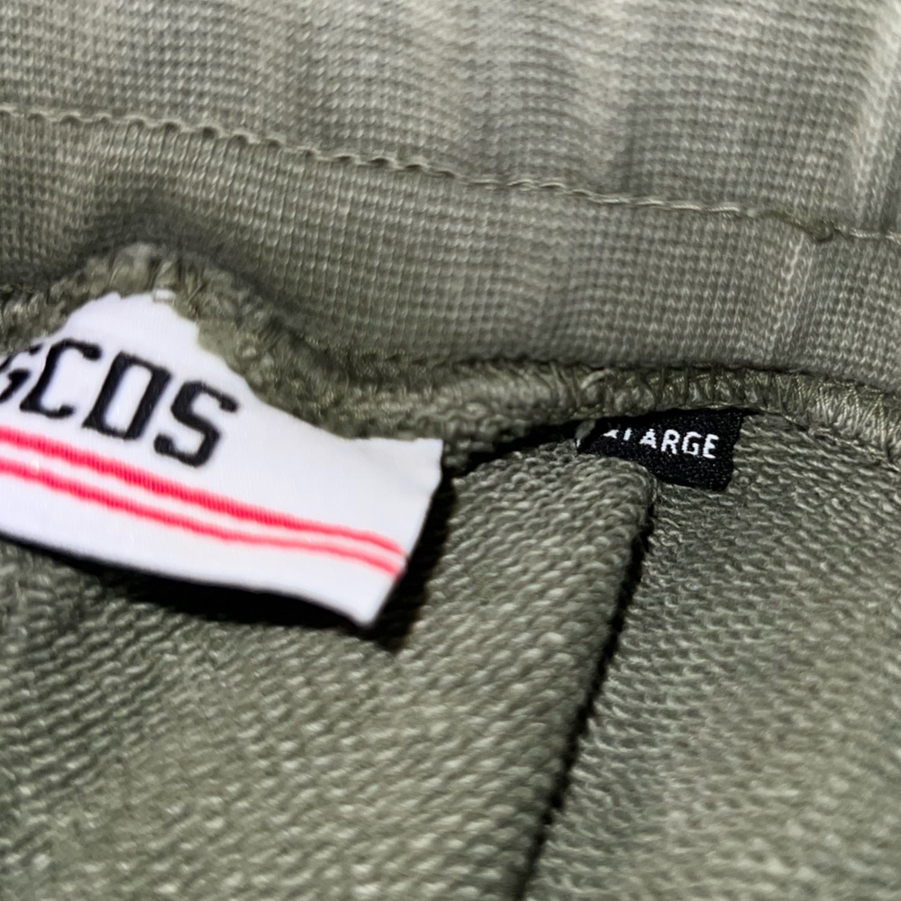 Authentic Men’s GCDS Set - Picture 12 of 12